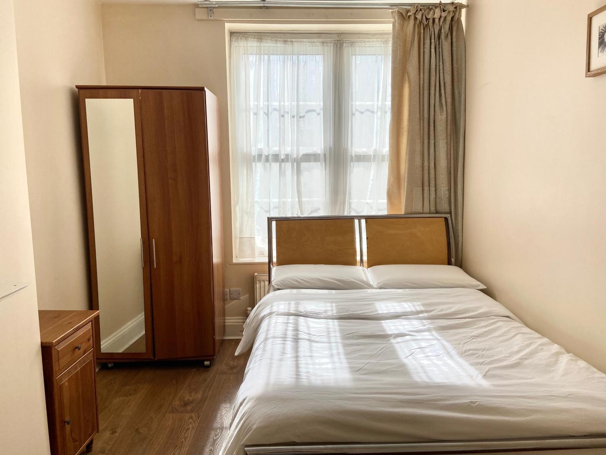Separate Rooms By The Thames 伦敦 外观 照片